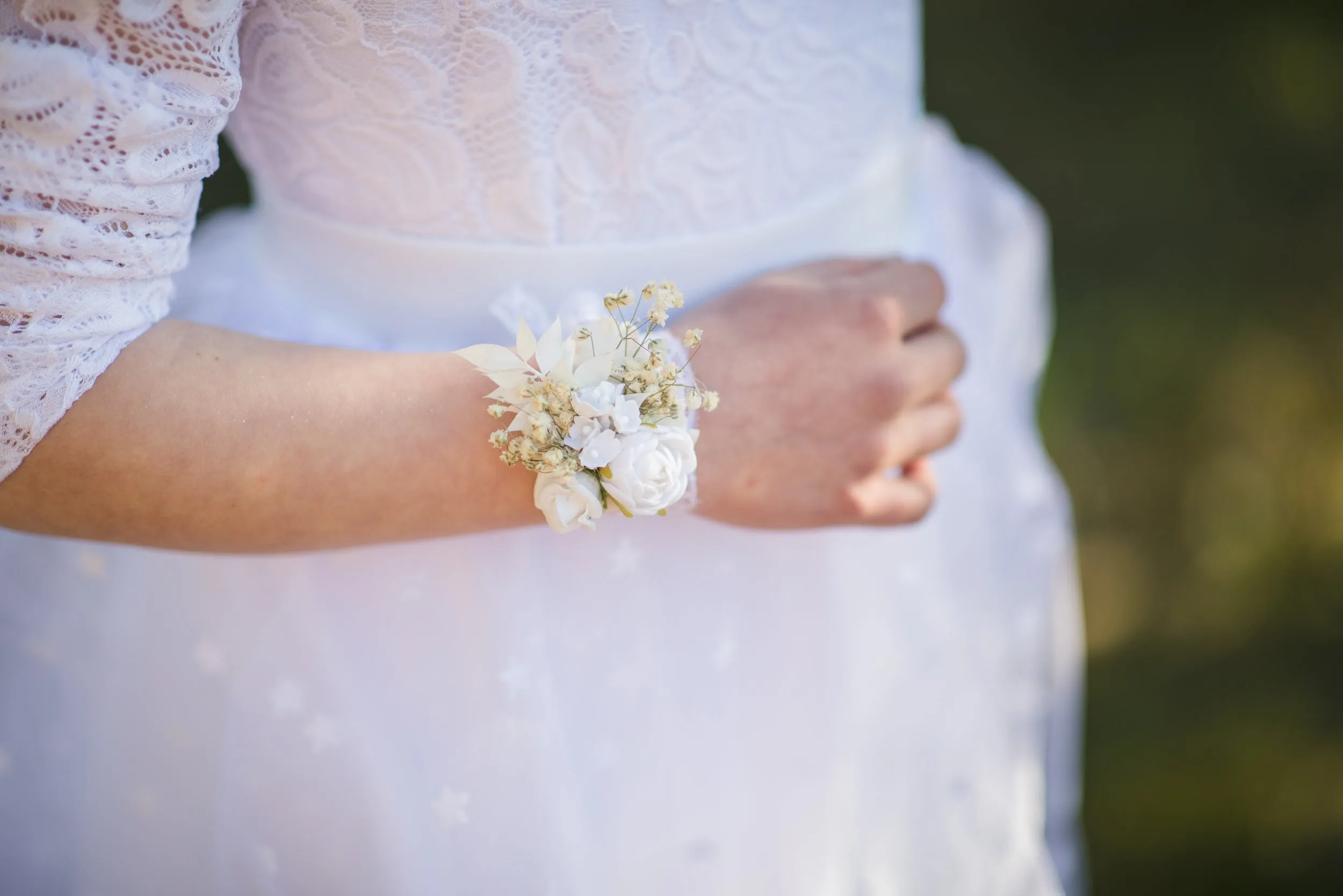 Communion flower bracelet for girl