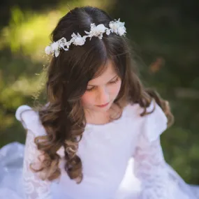 Communion wreath with white roses