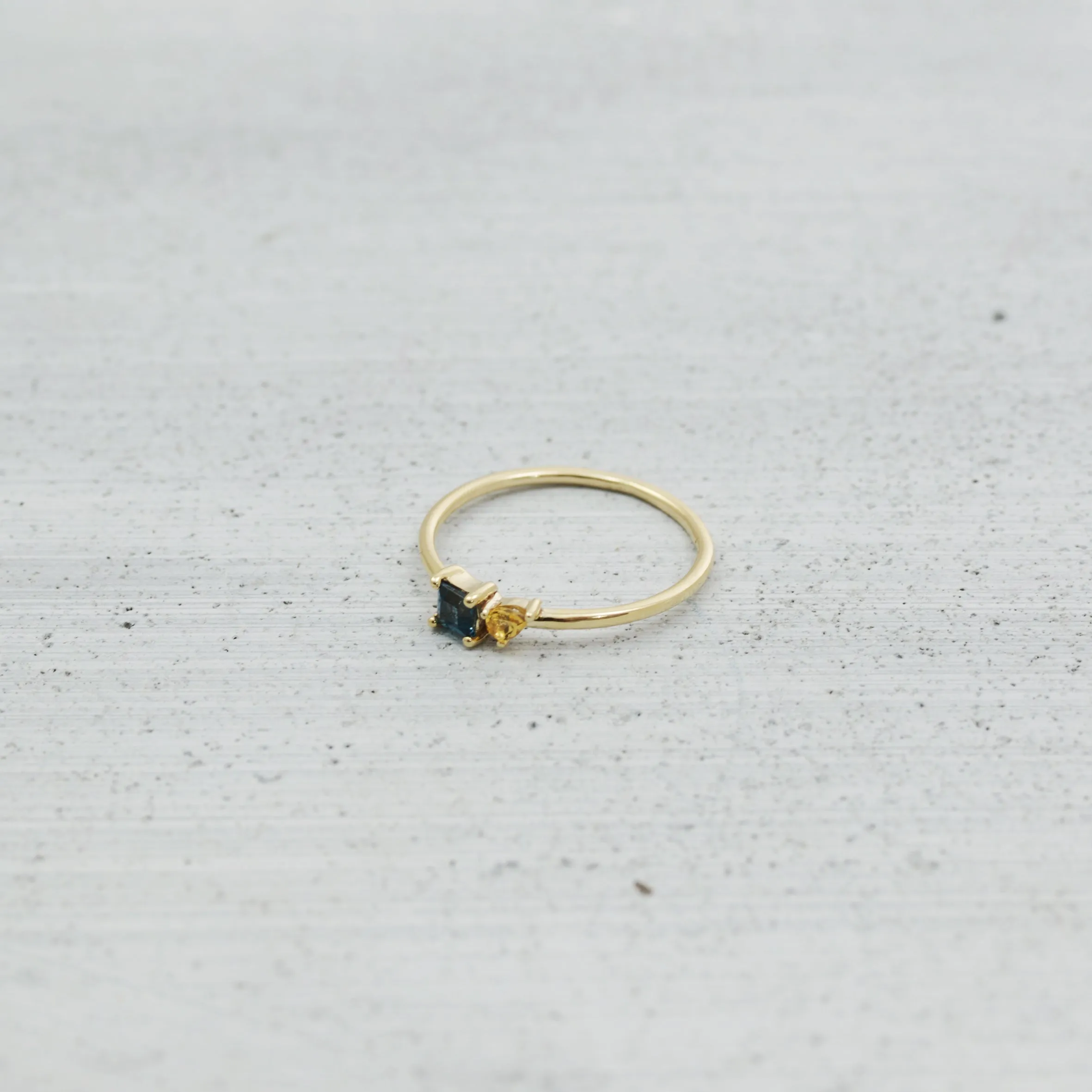 Trapeze Ring - 14K/ 18K Gold